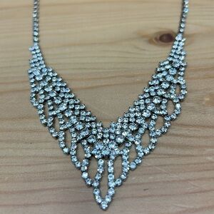 Nordstrom Rack Prom Wedding Formal Necklace Silvertone w/Rhinestones 18” + 3”